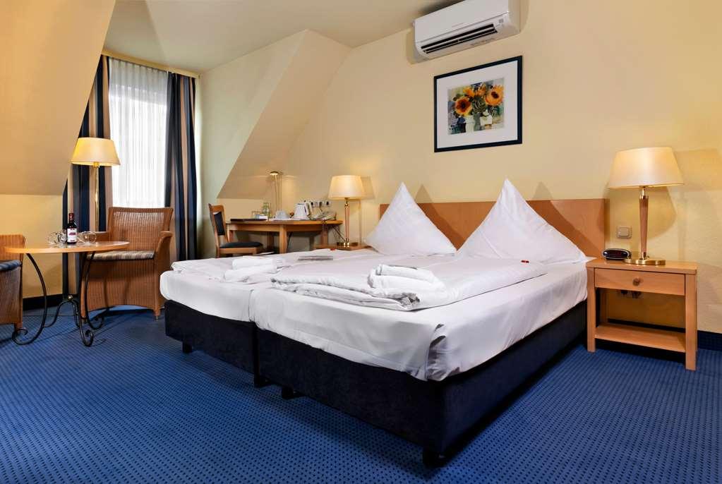Tryp By Wyndham Luebeck Aquamarin Hotel Phòng bức ảnh
