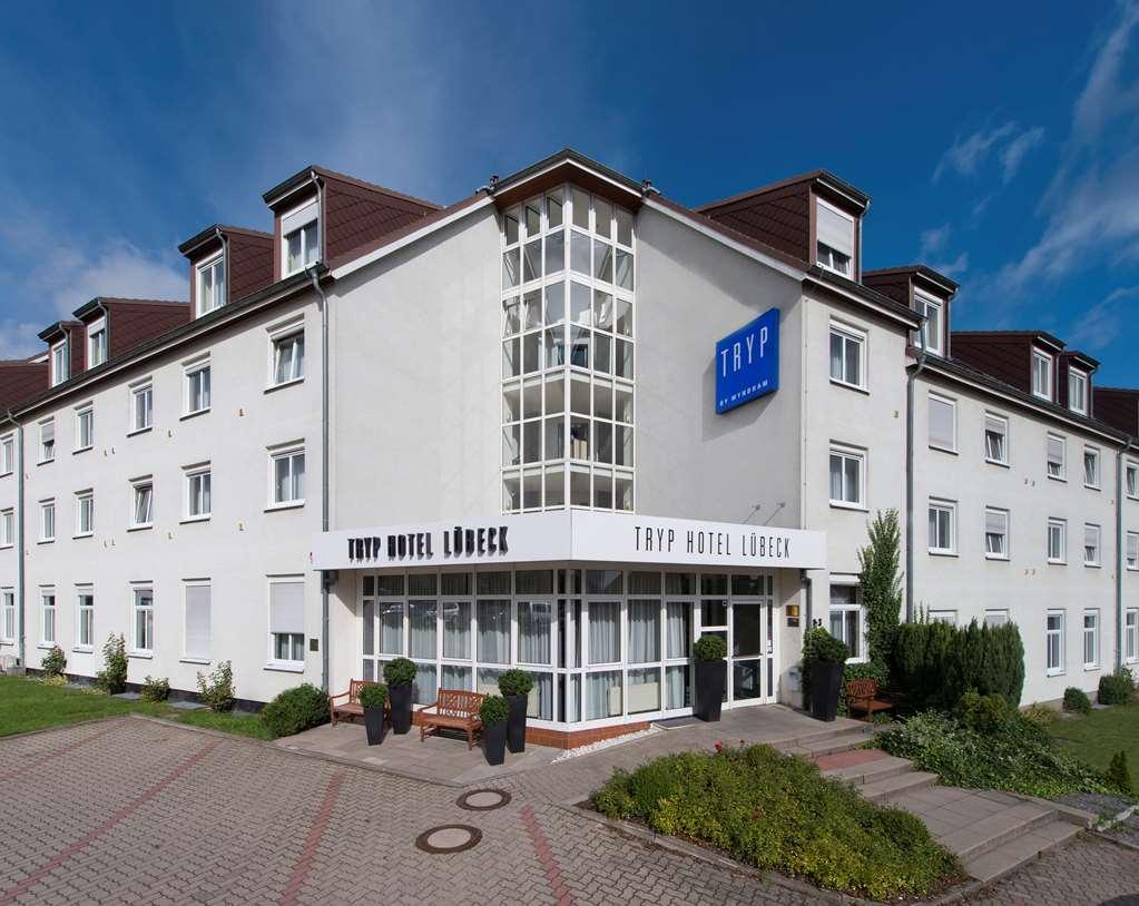 Tryp By Wyndham Luebeck Aquamarin Hotel Ngoại thất bức ảnh